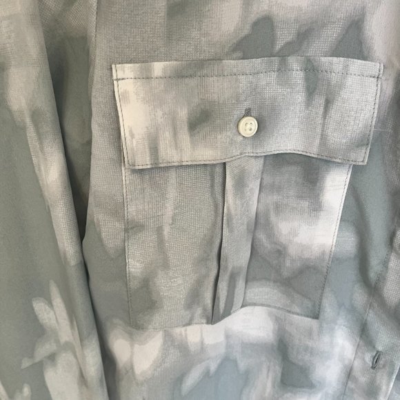 Banana Republic Dillon fit abstract print utility button down - Picture 4 of 7